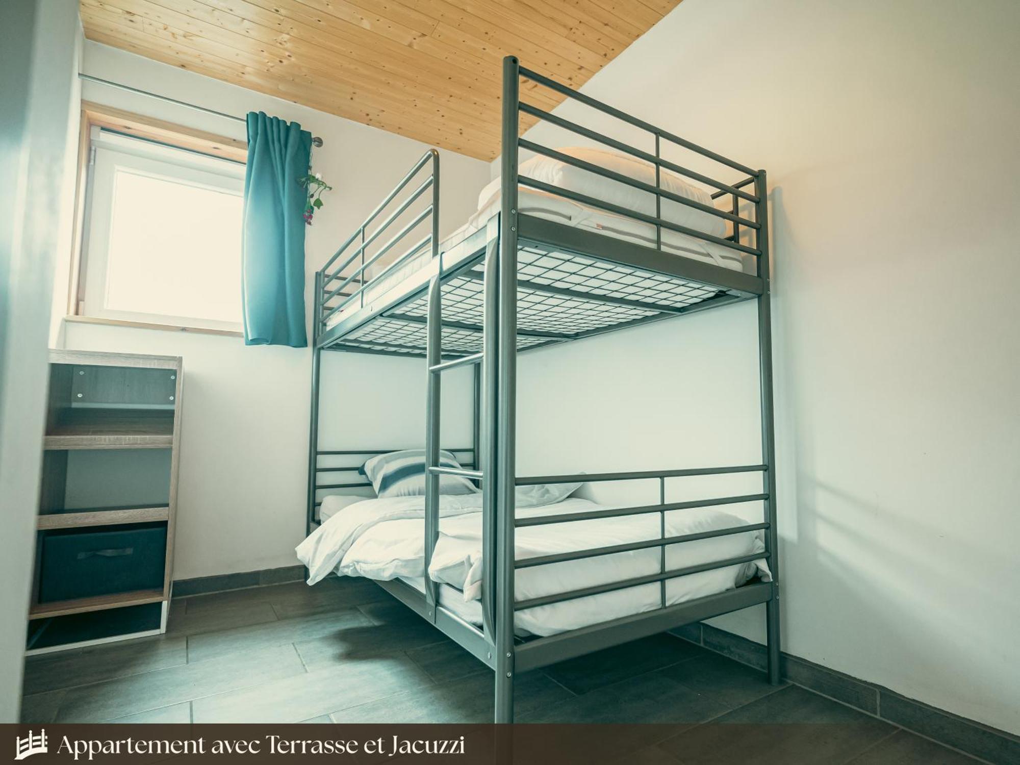 Les Appartements Du Pont Alsort Froid-Chapelle 外观 照片