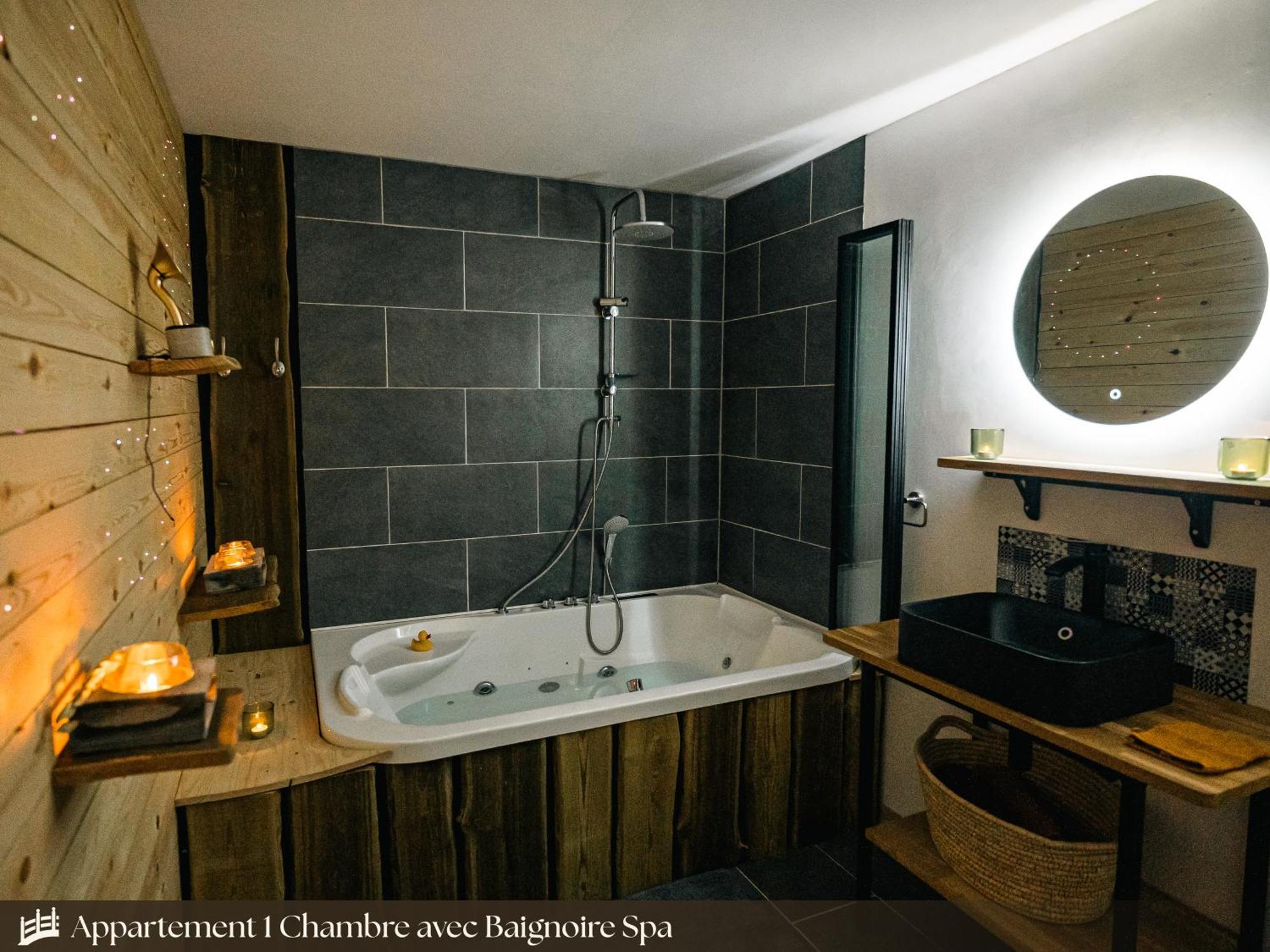 Les Appartements Du Pont Alsort Froid-Chapelle 外观 照片