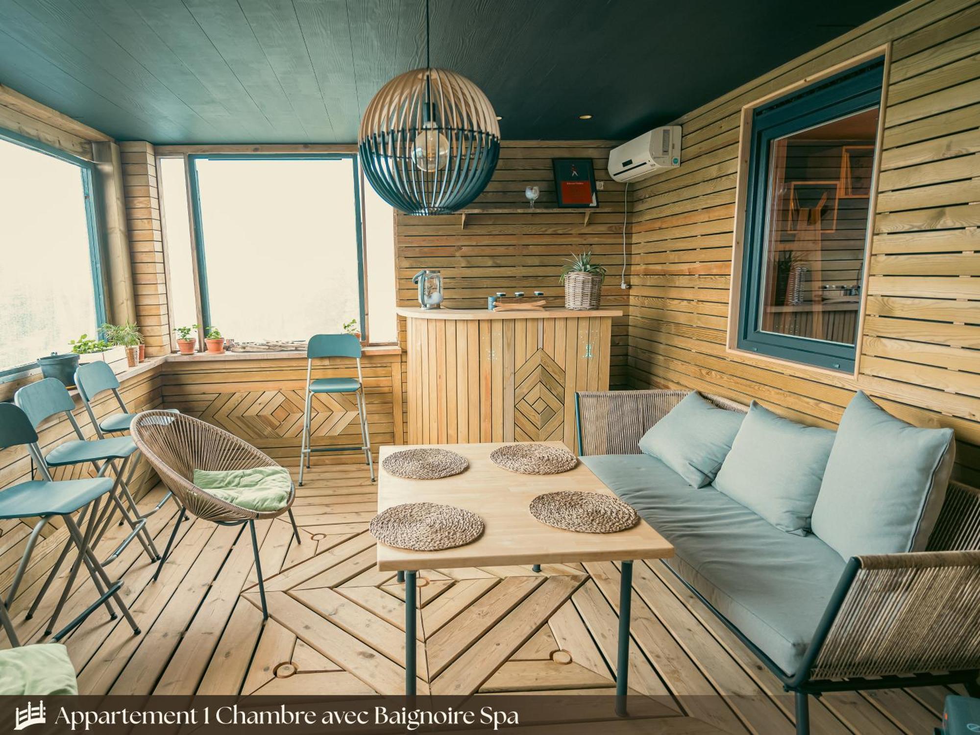 Les Appartements Du Pont Alsort Froid-Chapelle 外观 照片