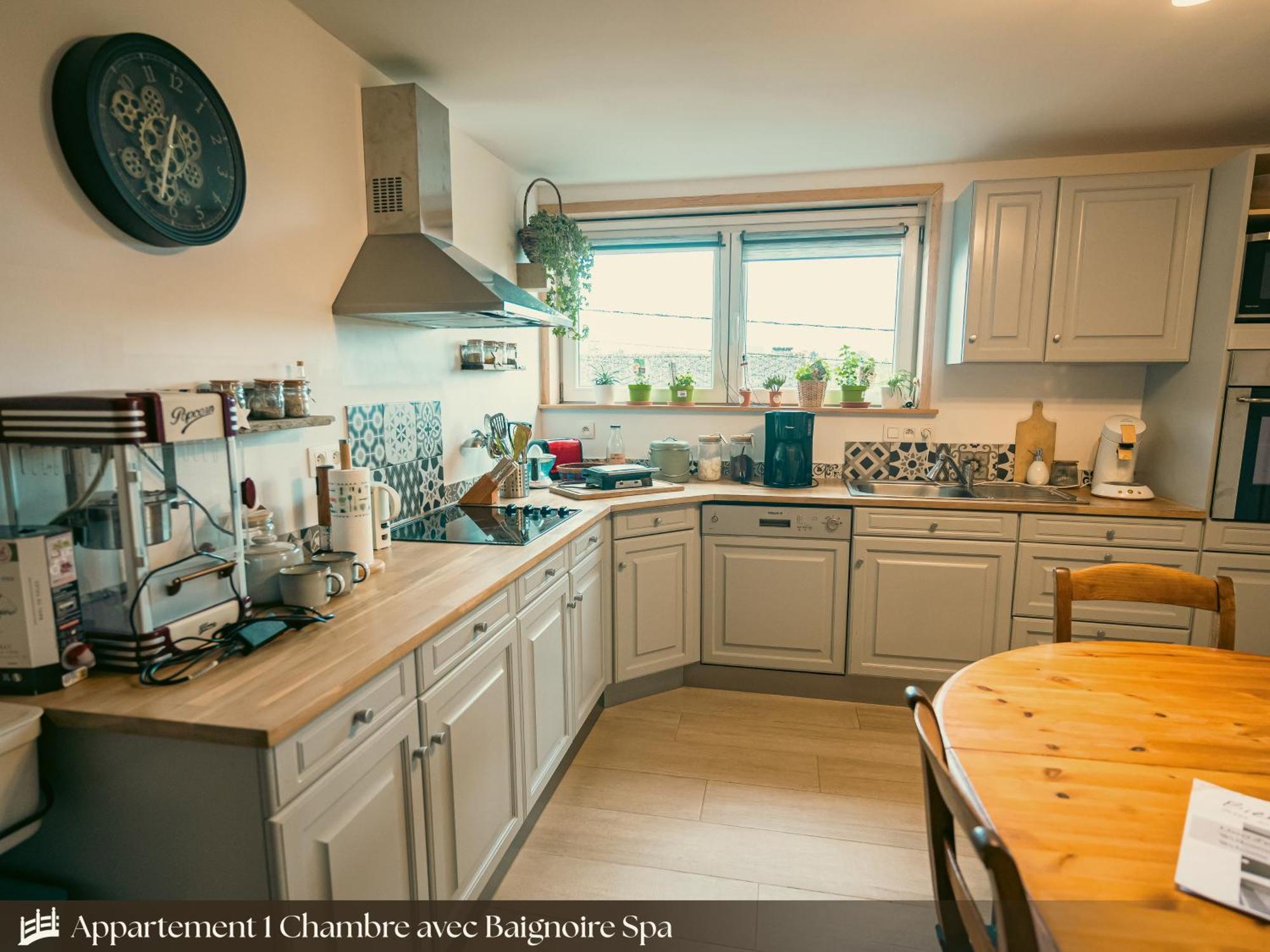 Les Appartements Du Pont Alsort Froid-Chapelle 外观 照片